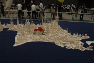Illustration for article titled What It Was Like Rebuilding Japan Out of LEGO